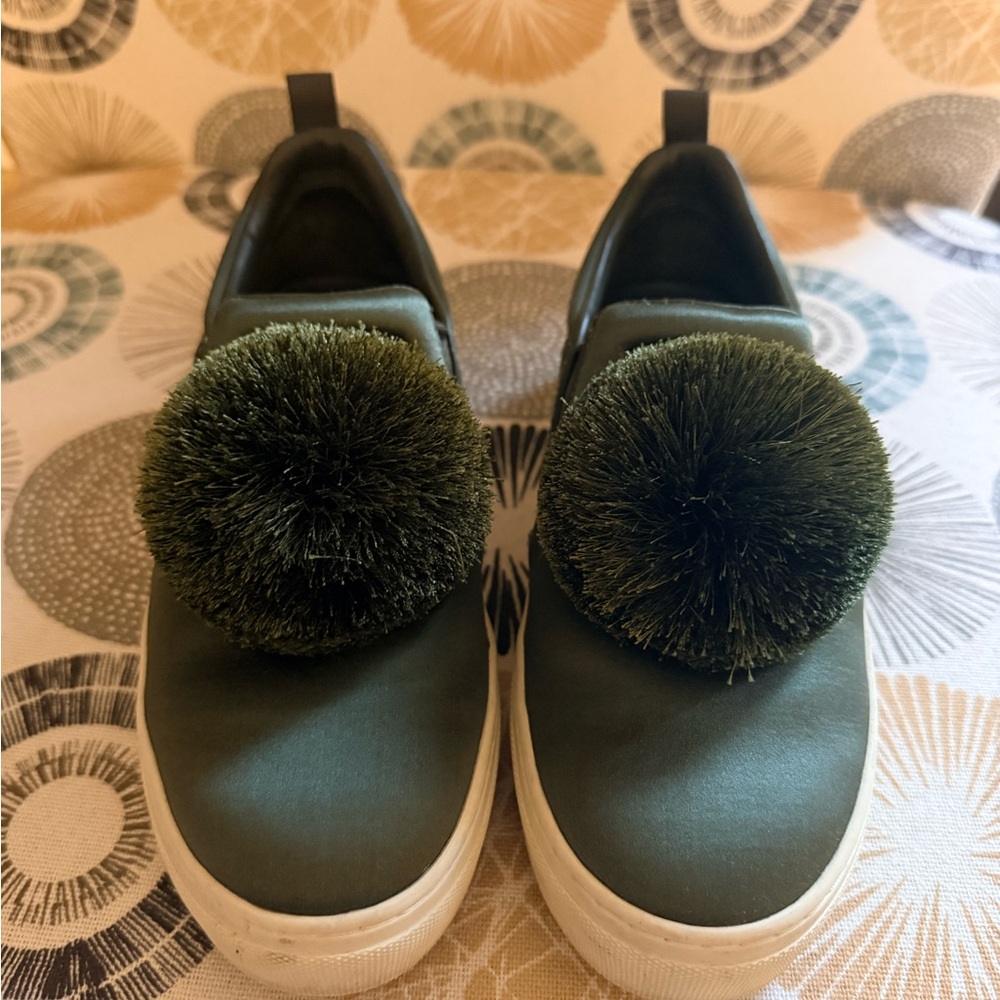 Tory Burch Daphne Pom Pom Satin Luxe Platform Sneaker.  Size 7.5